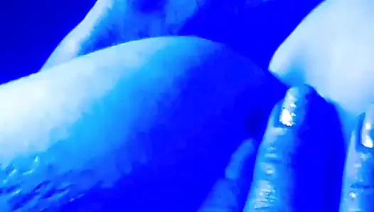 Blue Moon bermain