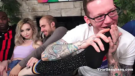 Гэнгбэнг С Lexi Lore С Участием Lexi Lore