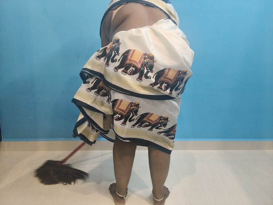 Indiai szobalány &amp; szolga szex a ház tulajdonosának mostohafiával,Dögös Desi xvideo, hindi Dögös szex