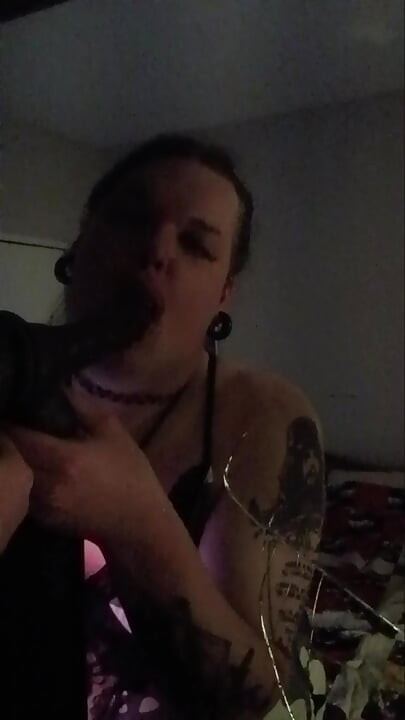 Vježba ogledala s velikim crnim kurcem