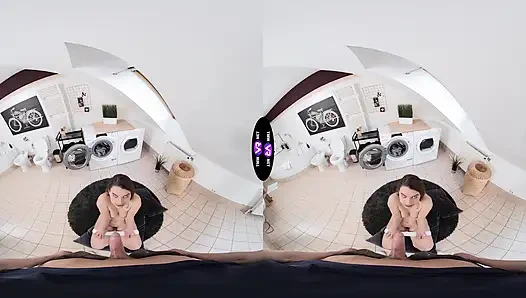 Голый трюк стирки Елена Ведем жестко трахает ее - TeenMegaWorld