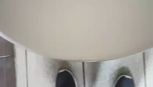 Pisse et branle