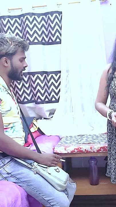 SHOOTING ME KAM DENE KE BAHANE FAKE PRODUCER NE DESI MODEL KO CHOD DIYA ( HINDI AUDIO ) | Clip 1