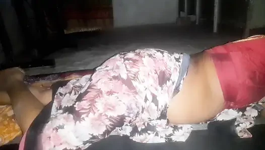 Ek Pyasi Padosan jabardast crempai hardsex romantis chudai like en abonneer je op