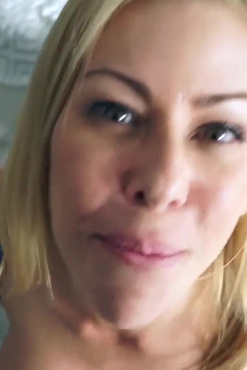 Busty MILF Alexis Fawx loves to fuck her stepdaddy