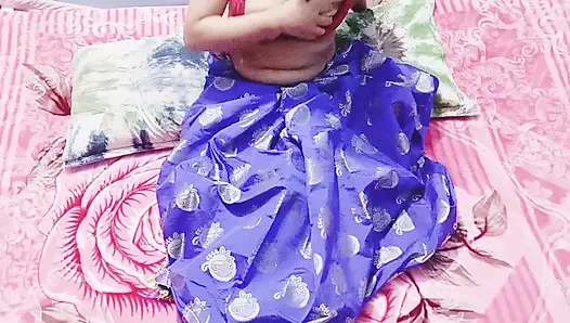 Красивая сексуальная бхабхи начинает новую жизнь