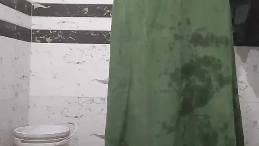 Ateşli banyo arka taraf priya bhabi
