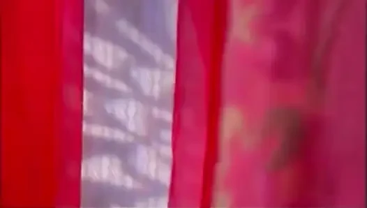 Sandra Romain обожает этнический член