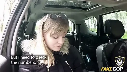 Fake cop - überspringen sie das fahrrad, komm, reite diesen schwanz