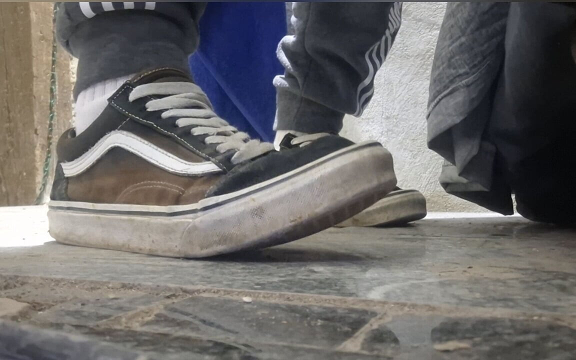 Moje noge u kombijima