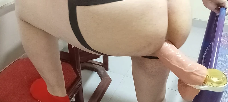 I need that huge dildo and I totally devour it with my big hot ass.
