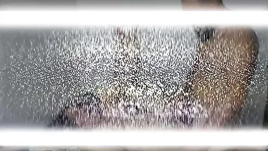 Моя соседка приходит очень провокационно к моему дому, и я делаю вид, что трахает ее для всегда согревает меня в ее сексуальной одежде - Porno в испанском