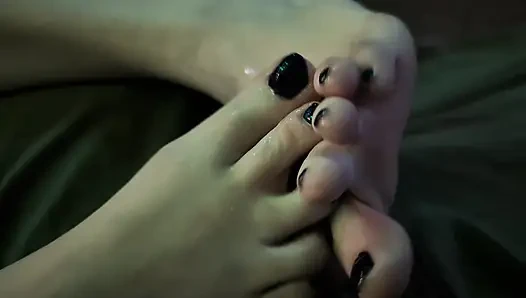 Foot Fetish Compilation with some Cum on feet!