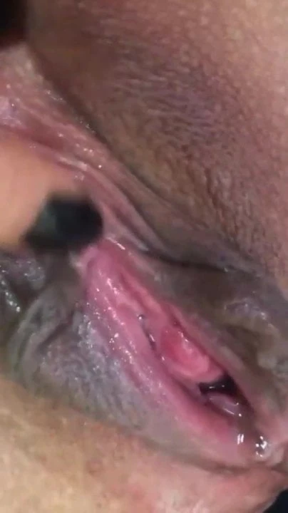 Big lips & clit