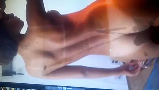 Rihanna'nın götüne boşalma 3