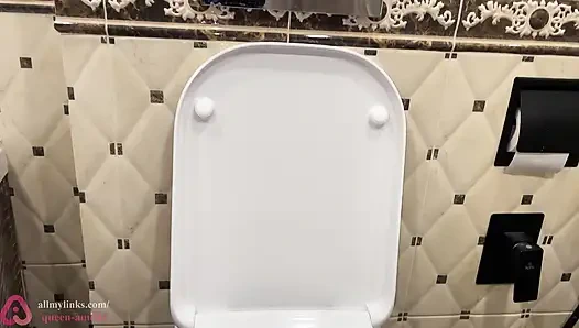 Kencing pagi-close-up! Bantalan tanah! Wanita sange ini dientot habis-habisan - pov