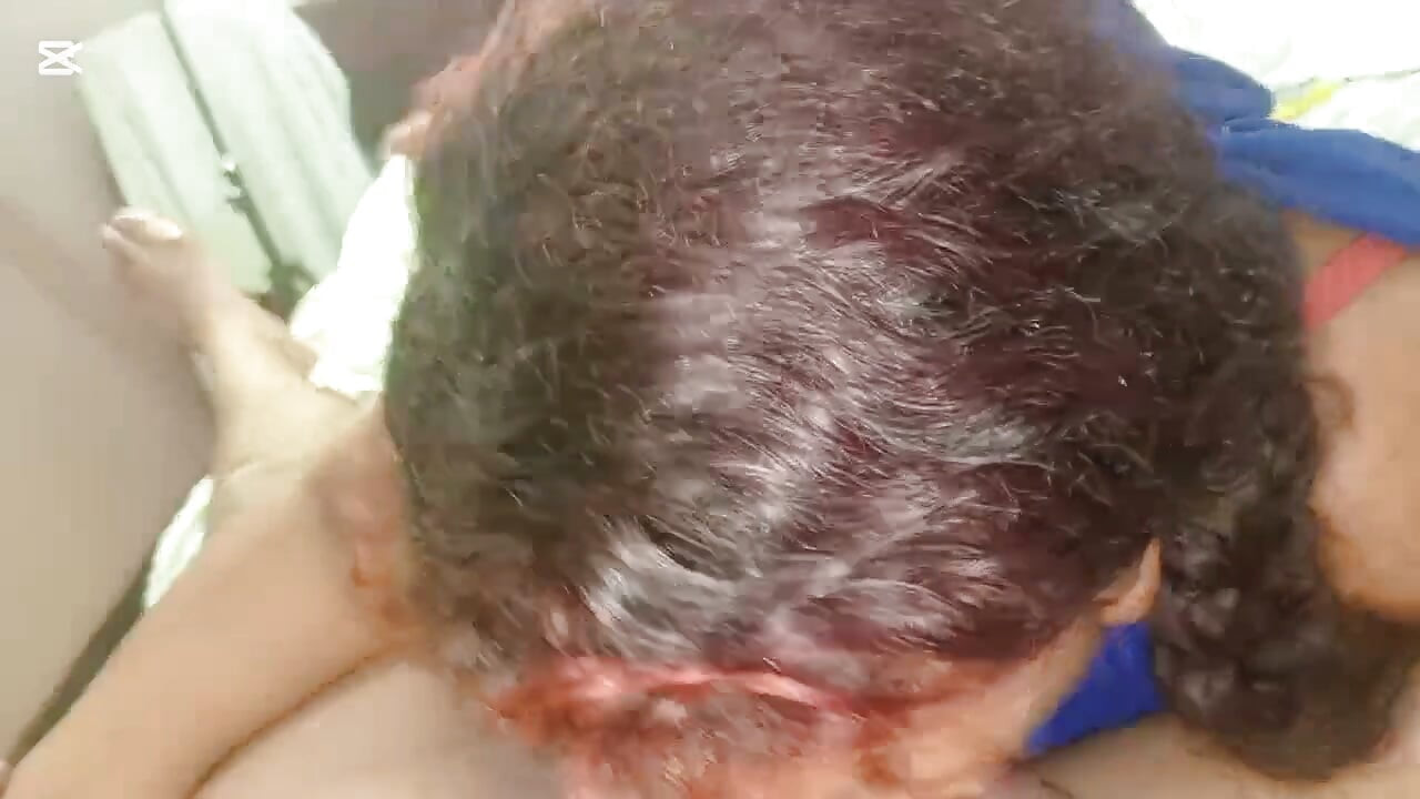 خاله بی‌بی‌دبلیو با کون بزرگ که کیر می‌مکه