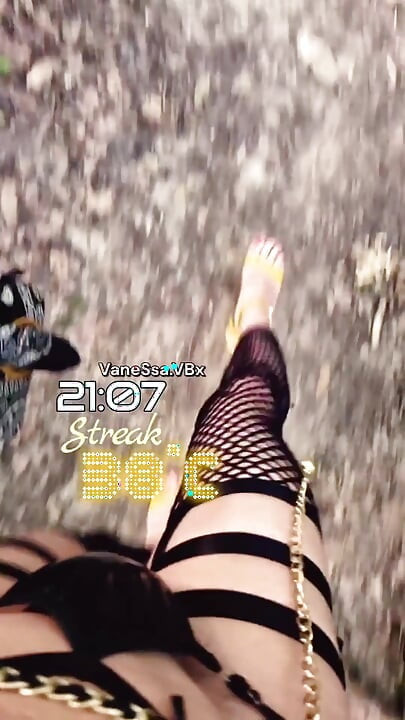 38C wystawiona Cam4 w La Faisanderie 91450 Vanessabitchx Parischiennetrvprod91