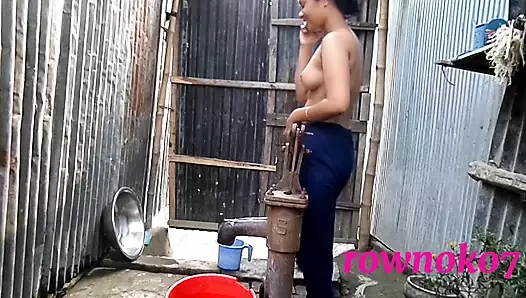 Bangadeshi Village Young Girl Bathroom Bath Boobs,, Pussi Show a and Masterbason All BODY 2nd Part