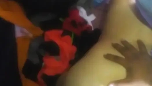 Berikan aku kontol, entot aku, jadikan aku punyamu, aku adalah pacarmu
