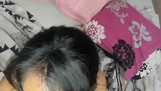She tries anal perls and got an orgasm