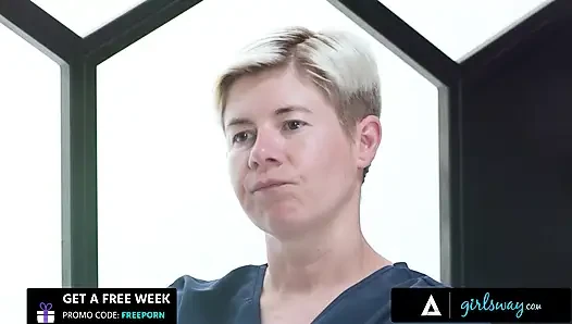 GIRLSWAY - MILf Doktor lexi luna wird während der jährlichen untersuchung frech mit dem unsicheren patienten dharma jones