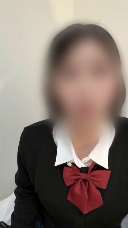 Sain ensimmäisen tyttöystäväni. Ensin harjoittelin seksiä naisystäväni kanssa. Onneton rakkaus(nro 401) | Leike 2