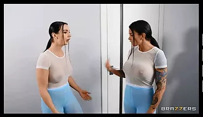 Chloe lamour - 分身。 mypornmate上的完整视频。