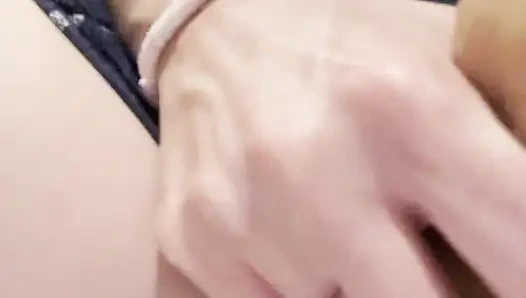 Einsame rothaarige Ehefrau muss eine sahnige nuss sprengen, ehemann nicht um seine zeit, einen freund zu schnappen