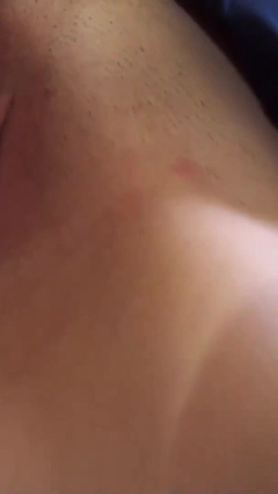 Mora se videti trenutak iz "Kako uhvatiti napaljenu milfu posle posla"