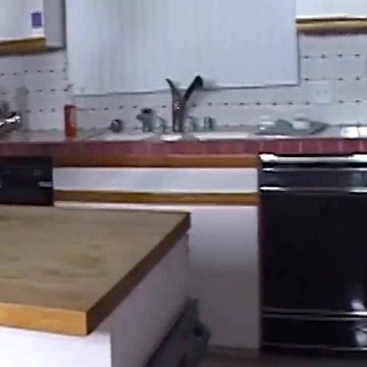 Horny MILF Dripping Wet From Intense Pussy Eating and Hard Pounding