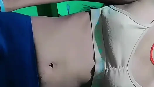 Мое обнаженное вирусное видео, я так возбуждена куколдом в моей киске и рту, пока я не съю всю сперму