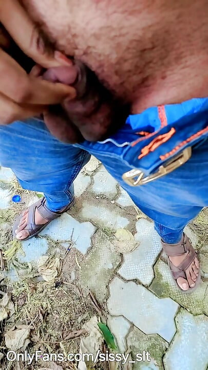 Naked Walking and Pissing Outdoor