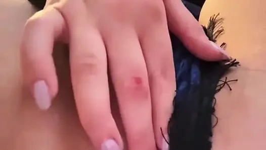 Jucielussie sitting on your face and masturbate