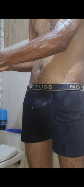 MMS of MASTERBATING DURING SHOWER 🚿.