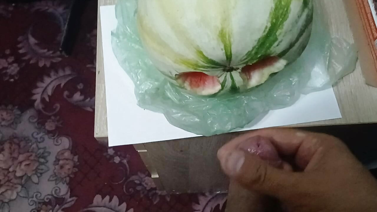 Pomelo is so erotic