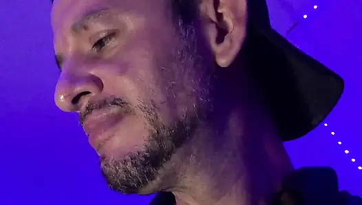 Kız arkadaşımın erkek arkadaşından sperm prezervatifi yeme fantezisi.