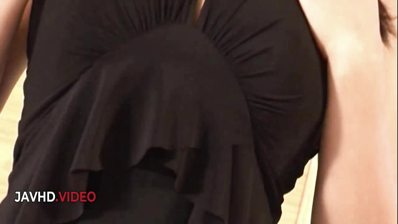 Kanda descubre tácticas porno explícitas para una intensa aventura de trío hardcore