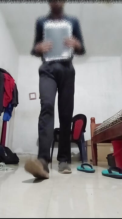 Benim için çıplaktan yarı resmi kıyafete