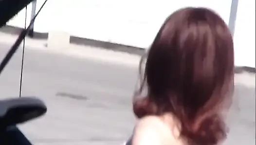 Blowjob kursi belakang tempat parkir mobil