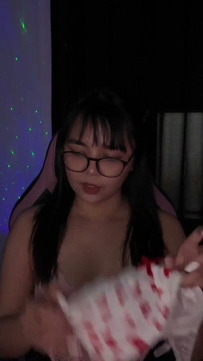 Wanna See Your Pinay Girlfriend Wear These?  Lingerie Haul | Clip 1