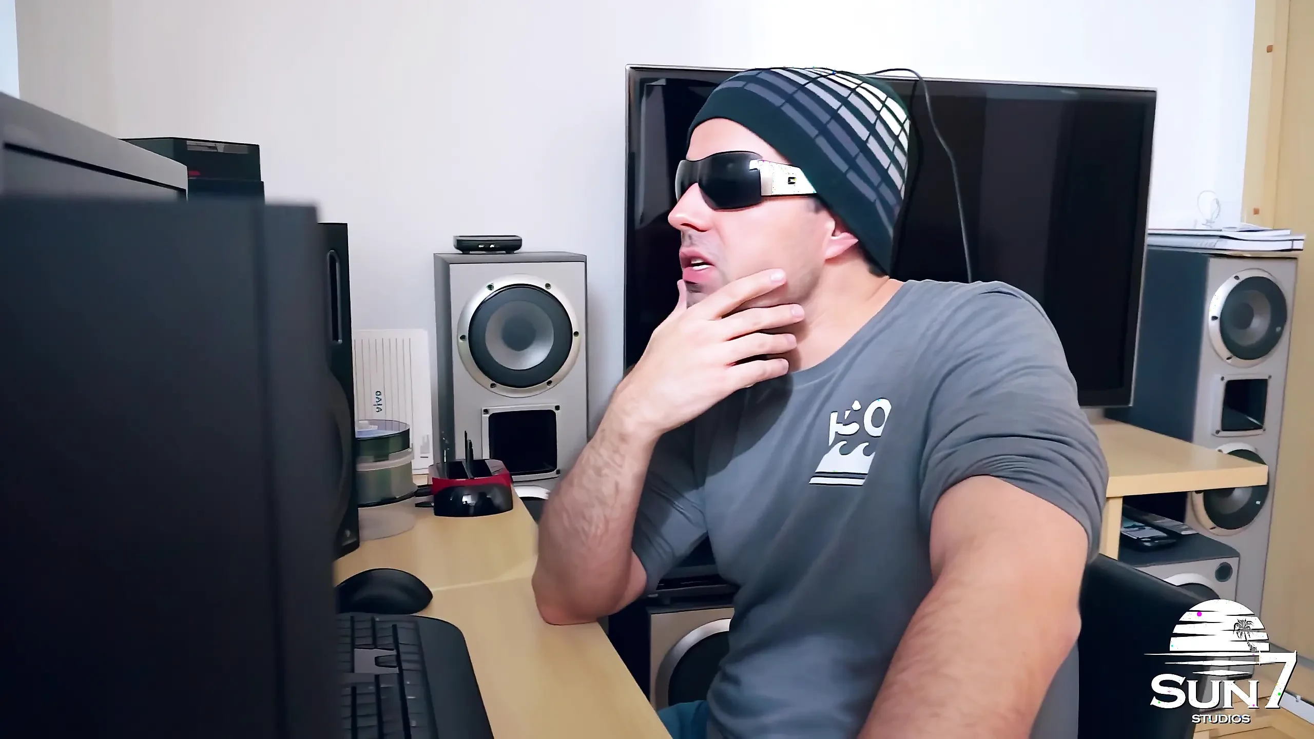 Hot Latinas - beauty,brunette