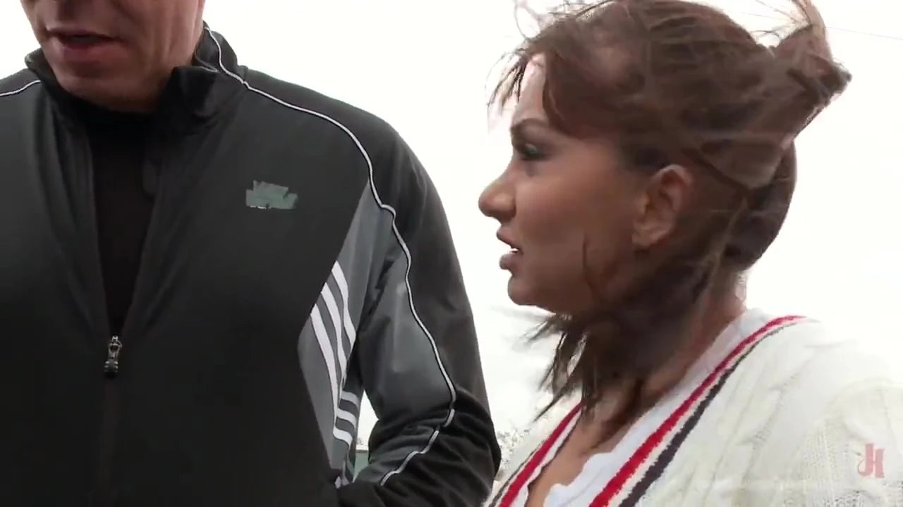 Dindar damsel onu alt edebilmen için seni bağlıyor
