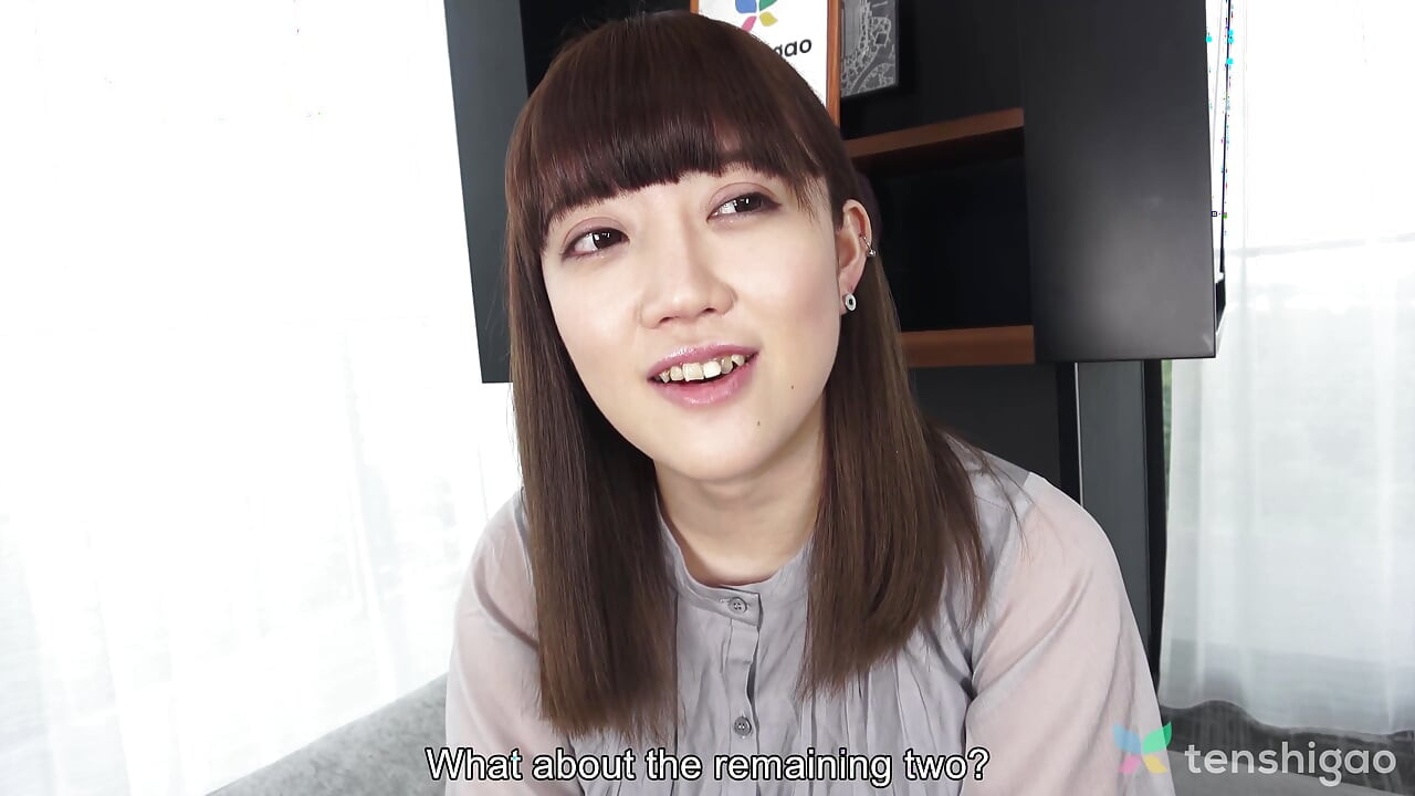도쿄에서 주택을 판매하는 Nagisa Katagiri는 이제 아마추어 누드 모델이 되었습니다.