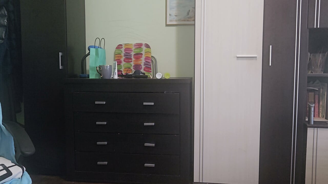 Instant jerk off while coming home