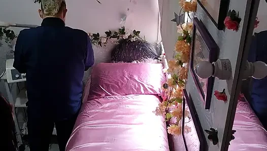 Kocama masaj yaptıracağımı söyledim, sadece masajçının erkek olduğunu söylemedim