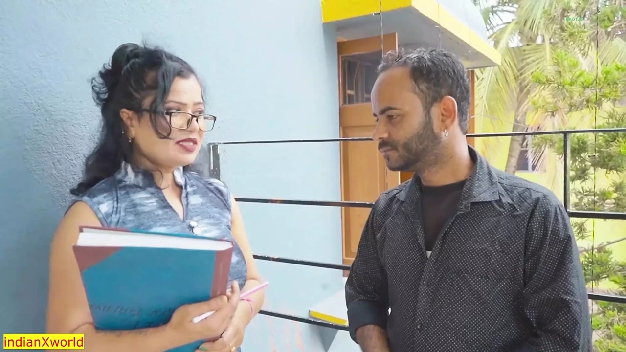 富有的女士与她的私人助理啪！Indian Boss