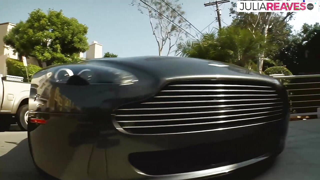 Horny lesbians fuck on both holes with huge dildos