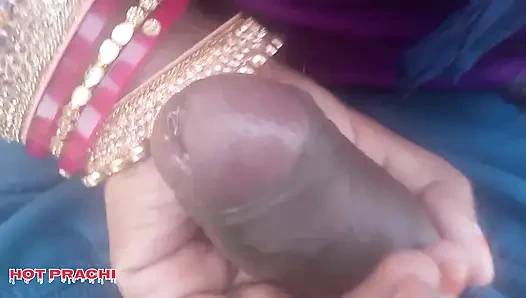 Desi Goan ki bhabhi din ko chupke aayi jungle me chudne, Desi village bhabhi fuck in jungle at evening