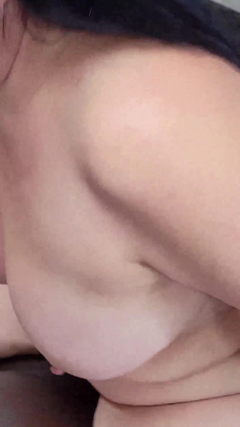 Jaw-dropping moment from "Curvy cumslut takes bare cock in the gym"